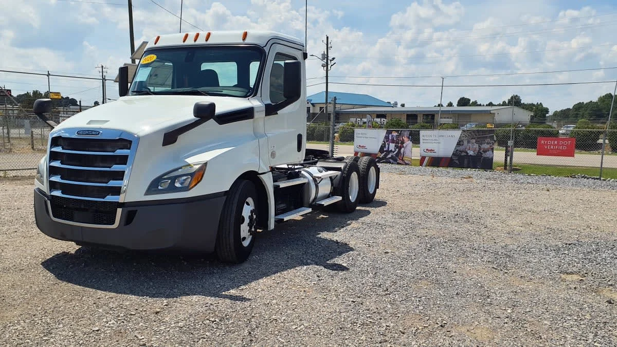 2020 Freightliner Cascadia