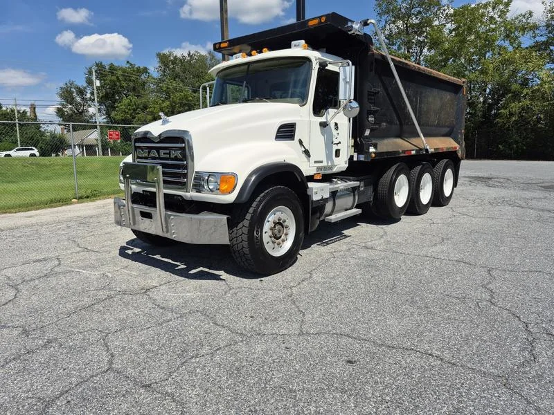 2005 Mack