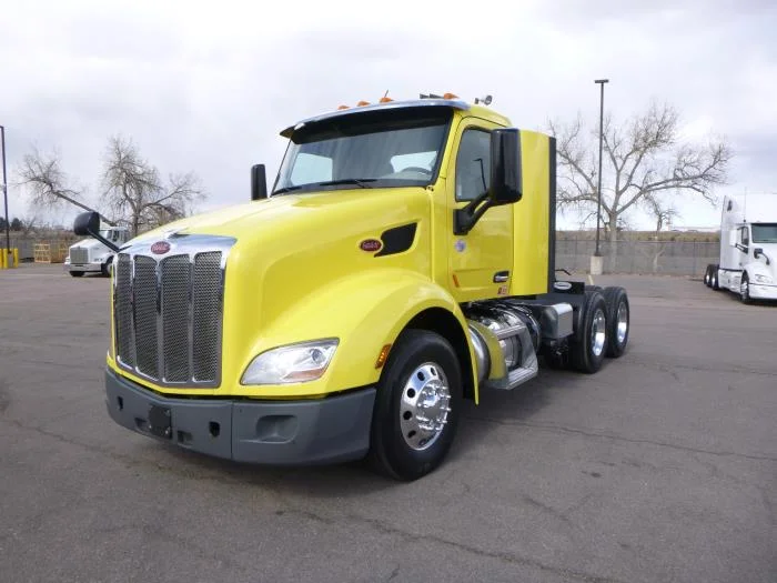 2021 Peterbilt 579 in Pueblo, CO — photo 2