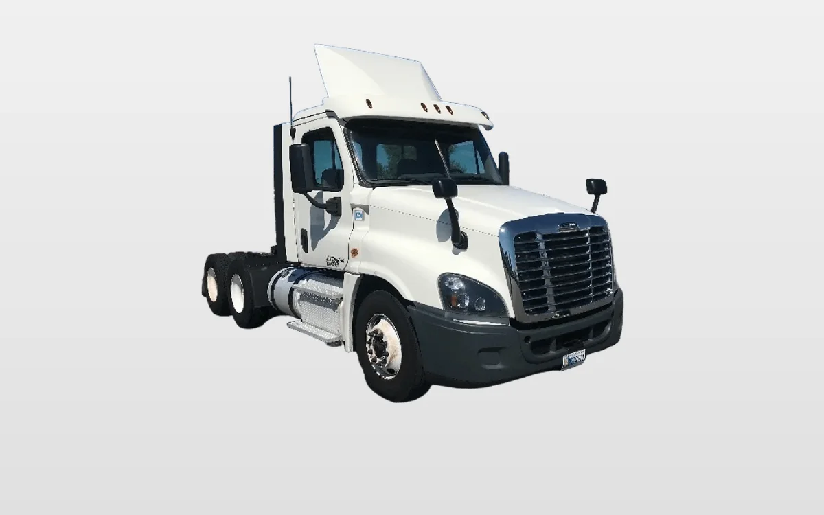 2019 Freightliner - image 1