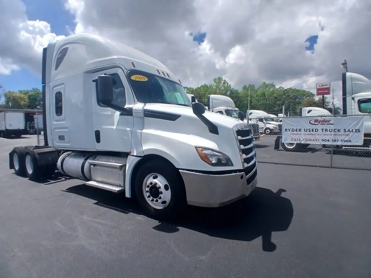 2020 Freightliner Cascadia in Jacksonville, FL