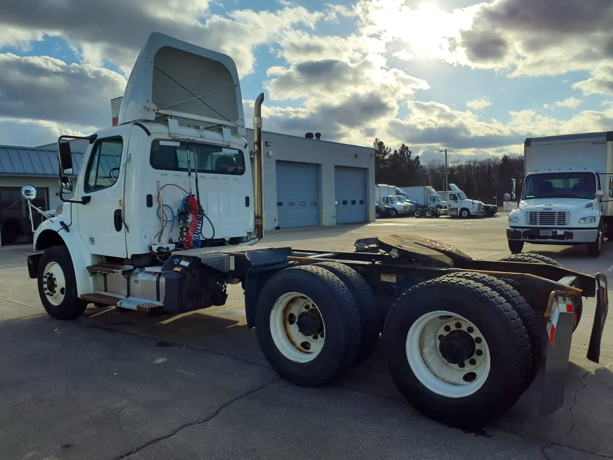 2022 Freightliner M2 106 in Oak Creek, WI — photo 6