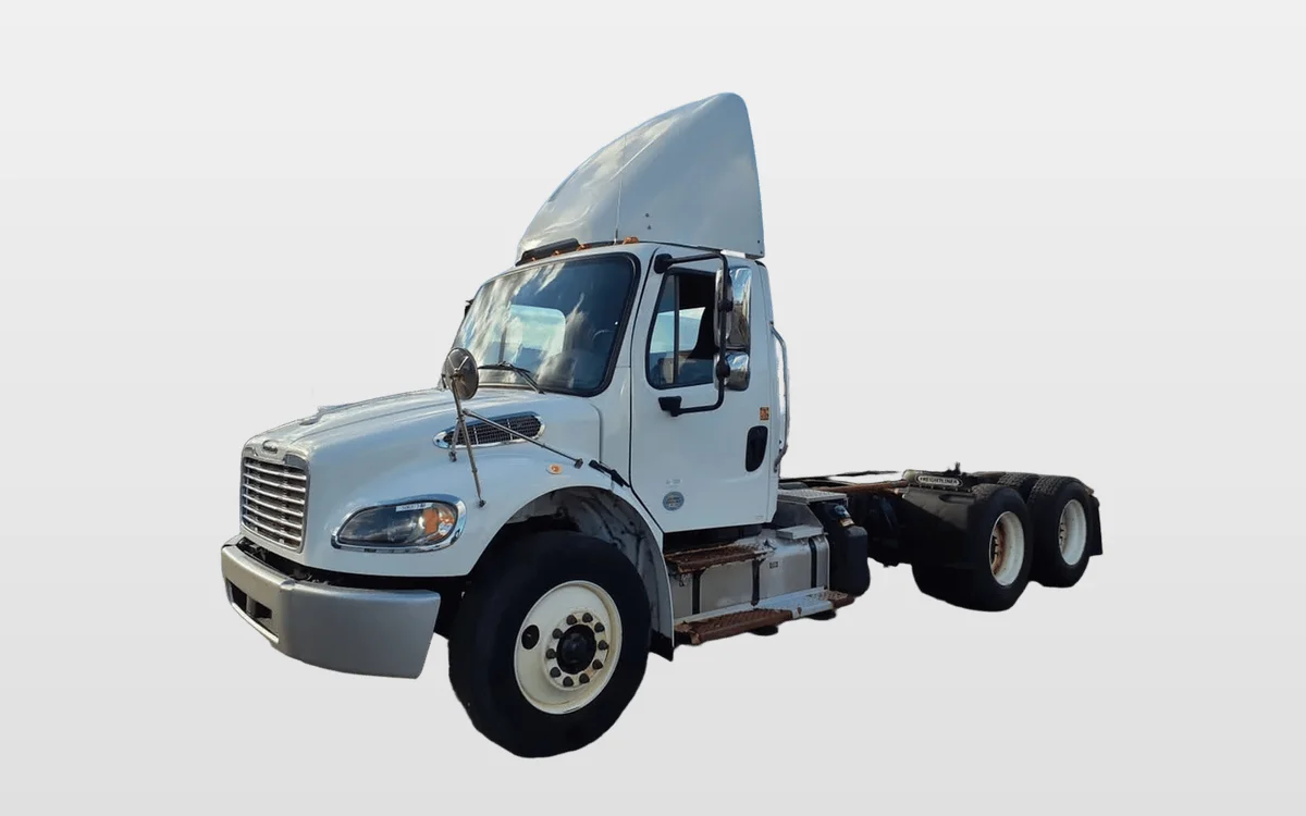 2022 Freightliner M2 106 - image 1