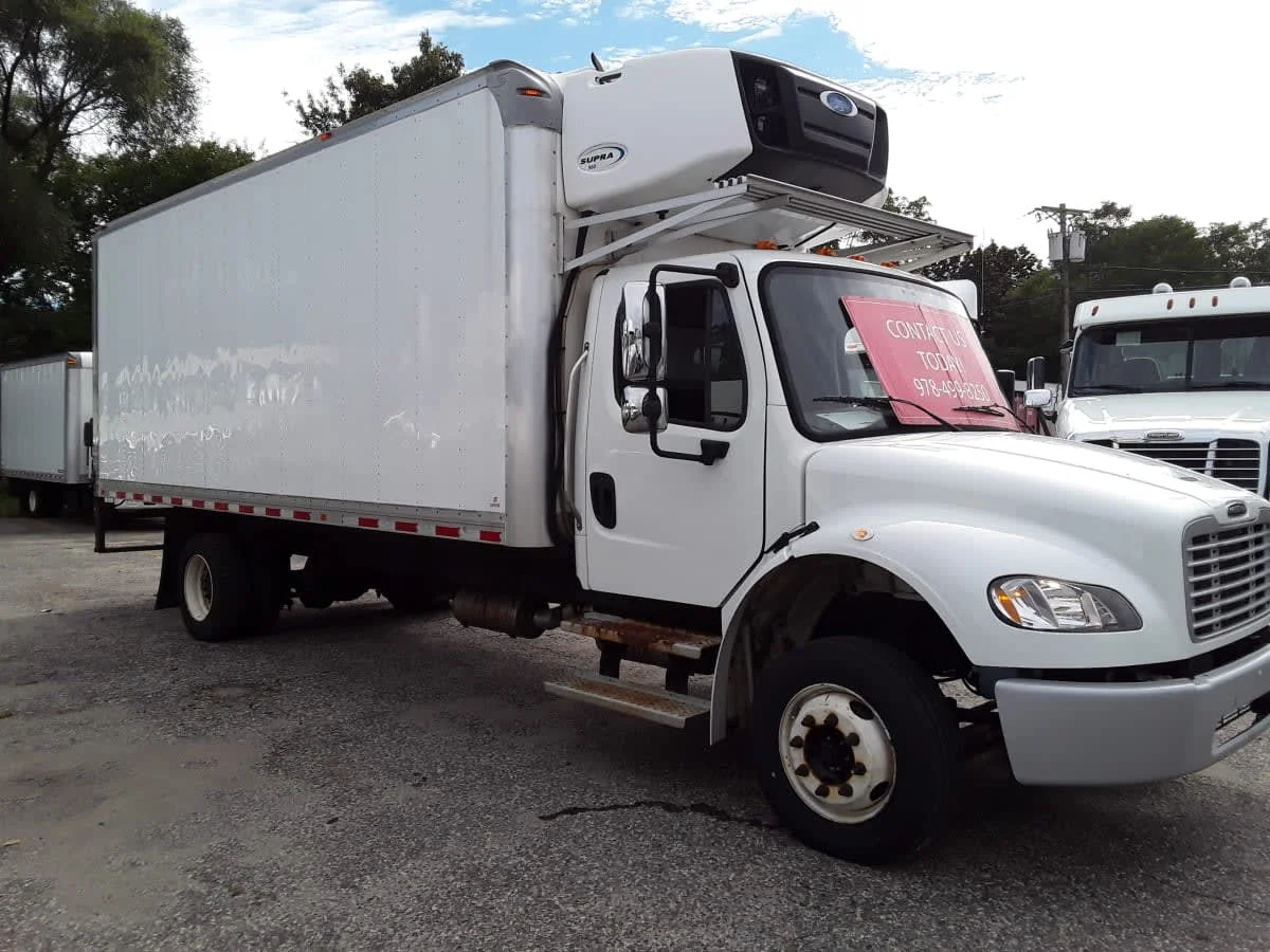 2020 Freightliner M2 106 in Salisbury, MA — photo 3