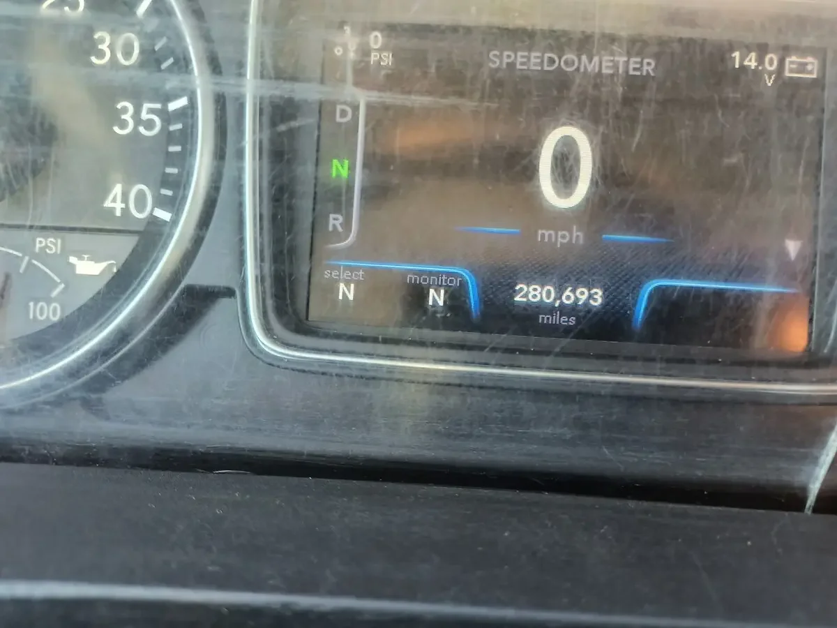 2020 International MV - image 7