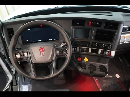 2027 Kenworth T680 in Fort Worth, TX — photo 3