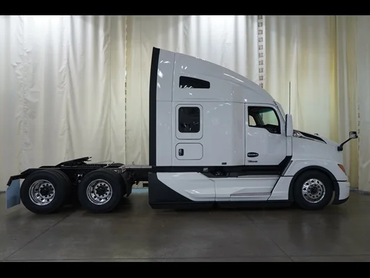 2027 Kenworth T680 in Fort Worth, TX — photo 7