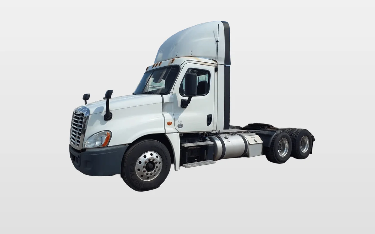2018 Freightliner Cascadia - image 1
