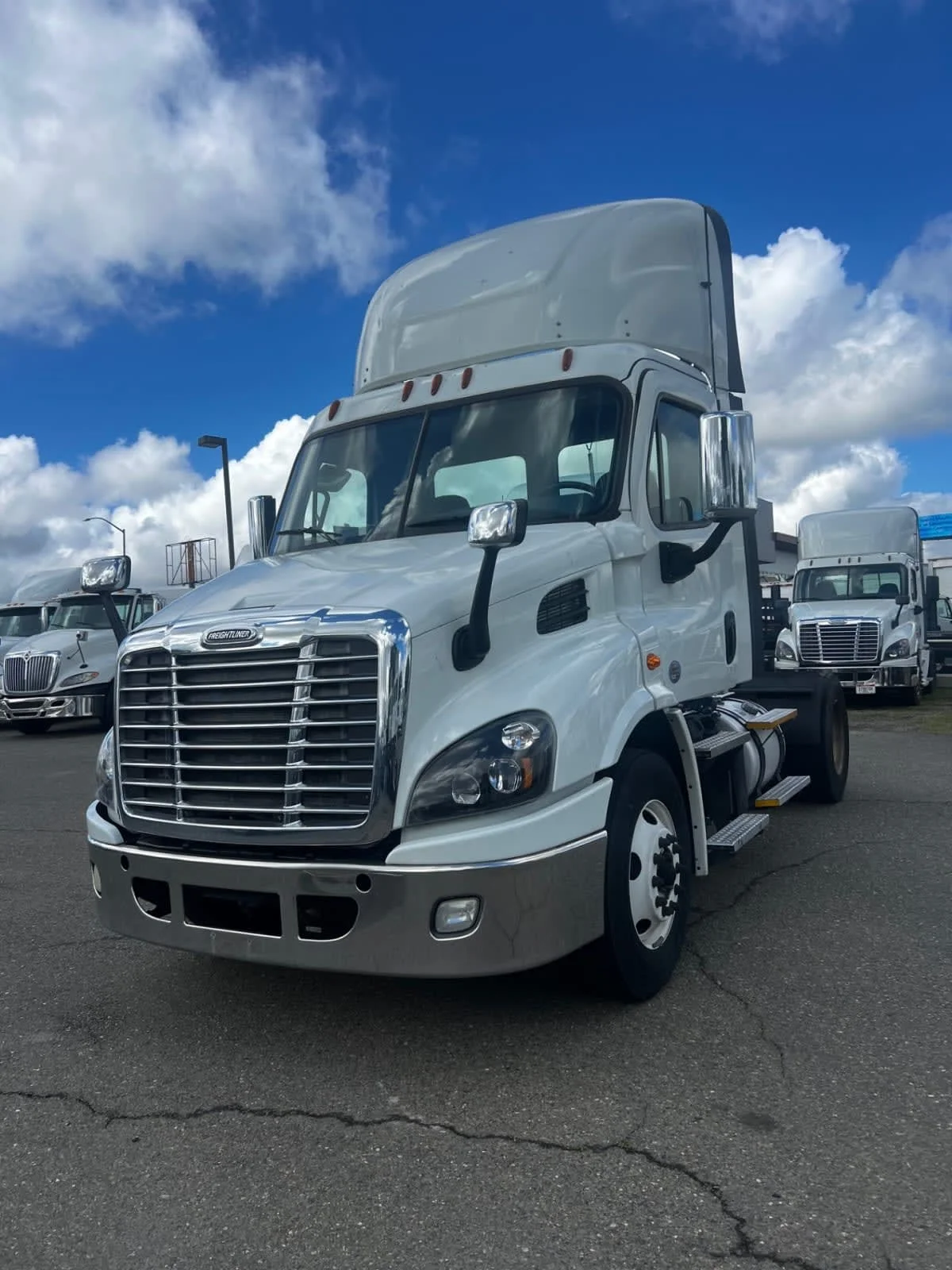 2018 Freightliner Cascadia in West Sacramento, CA