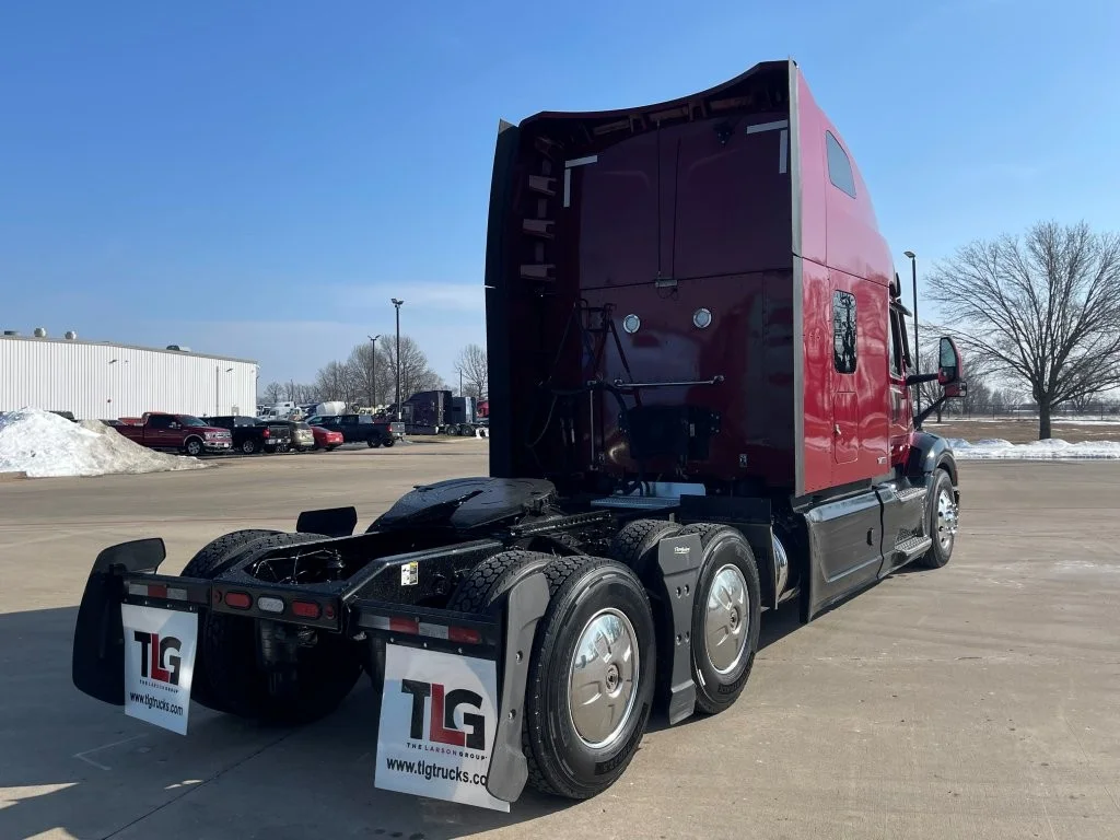 2023 Peterbilt 579 - image 5