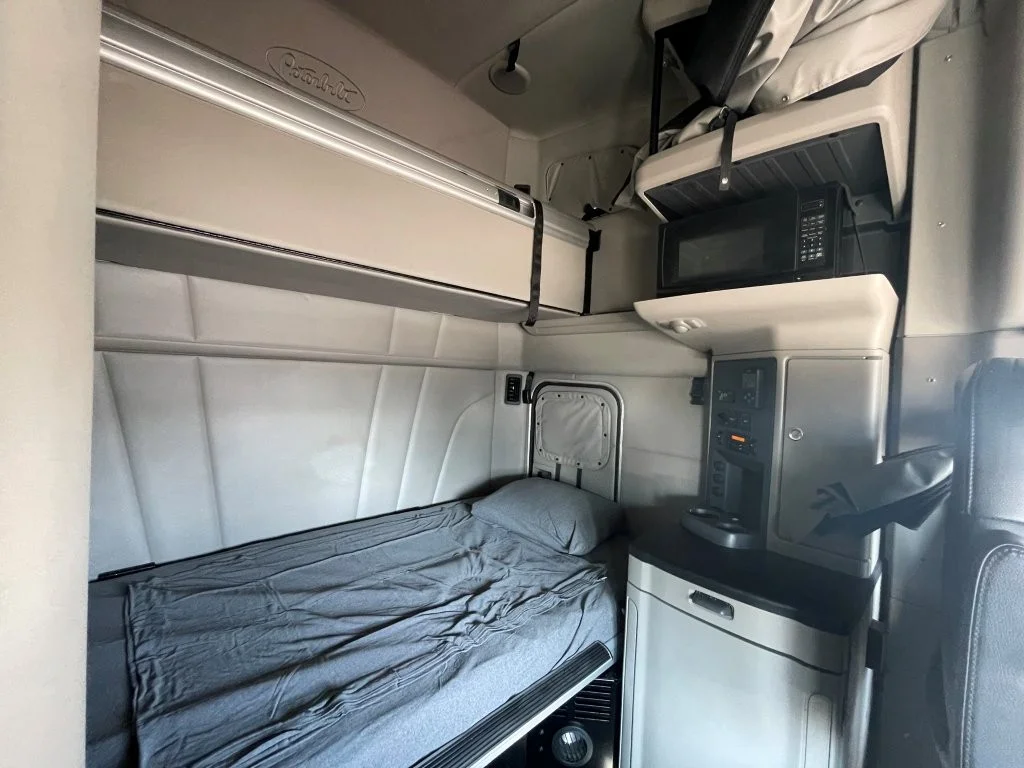 2023 Peterbilt 579 - image 15