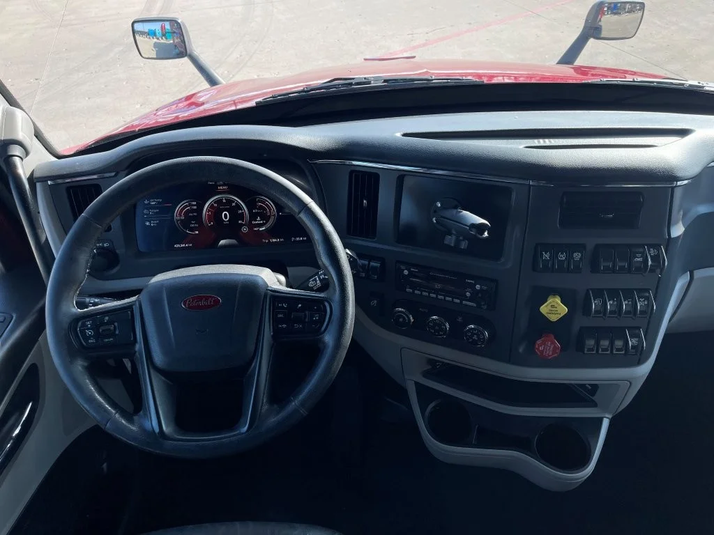 2023 Peterbilt 579 - image 12