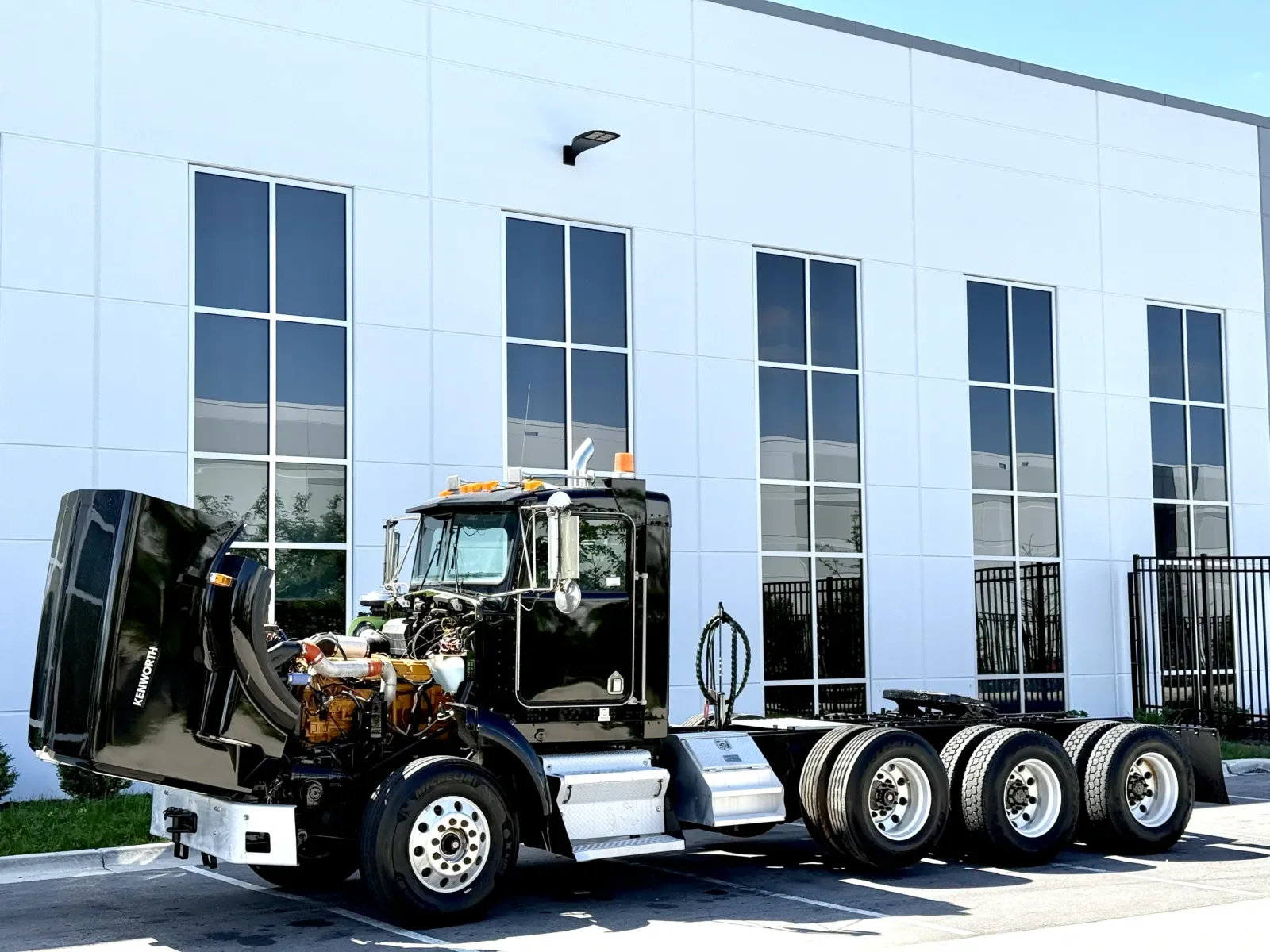 1998 Kenworth T800 in New Lenox, IL — photo 10