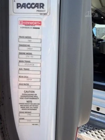 2017 Kenworth T880 - image 22