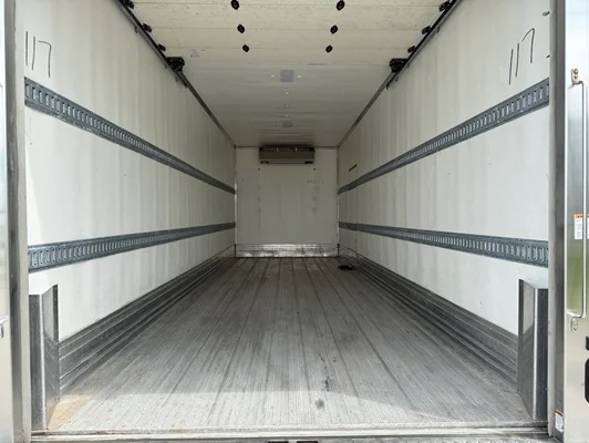 2023 Kenworth T380 in Springfield, MO — photo 26