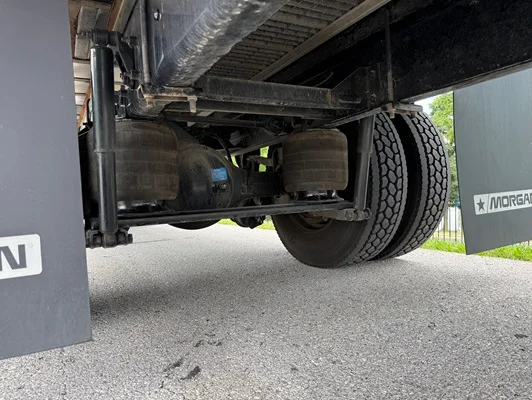 2023 Kenworth T380 in Springfield, MO — photo 4