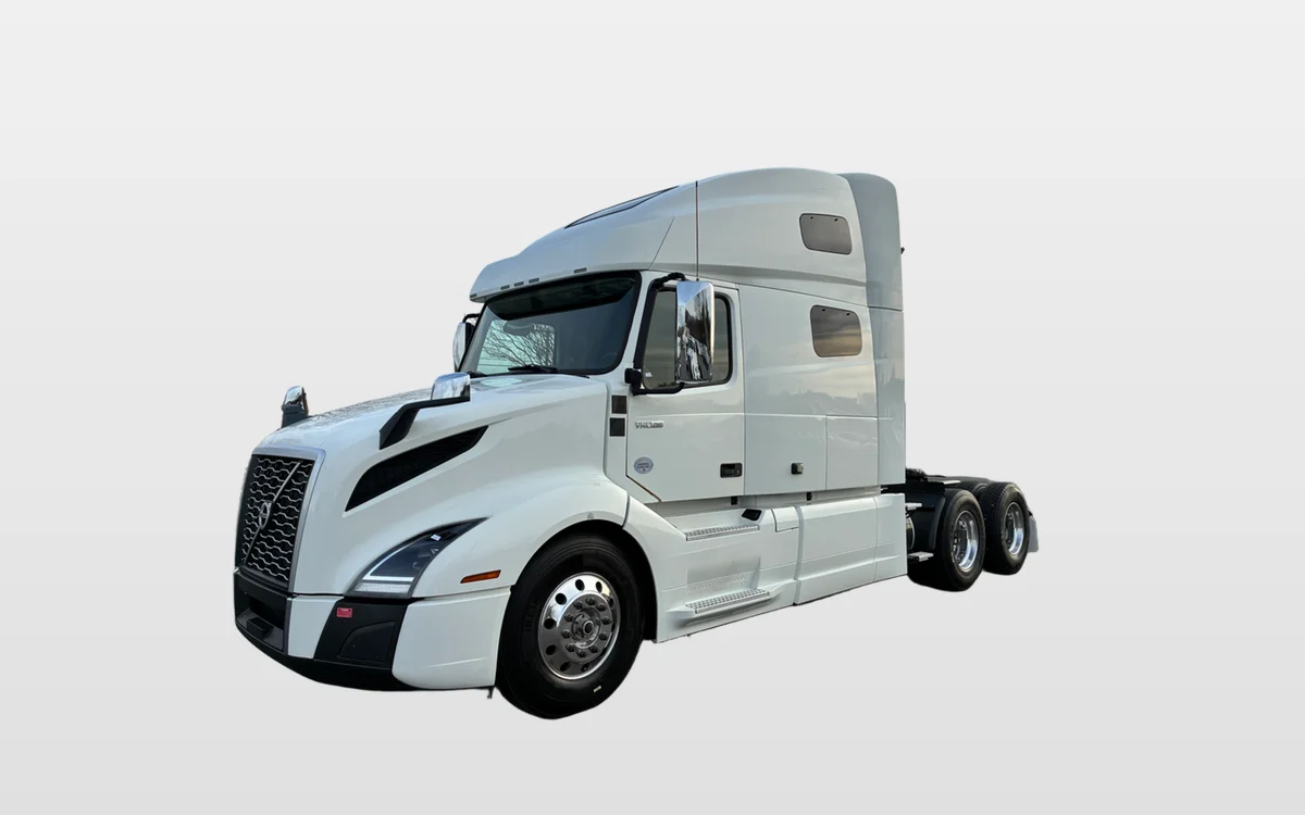 2023 Volvo - image 1