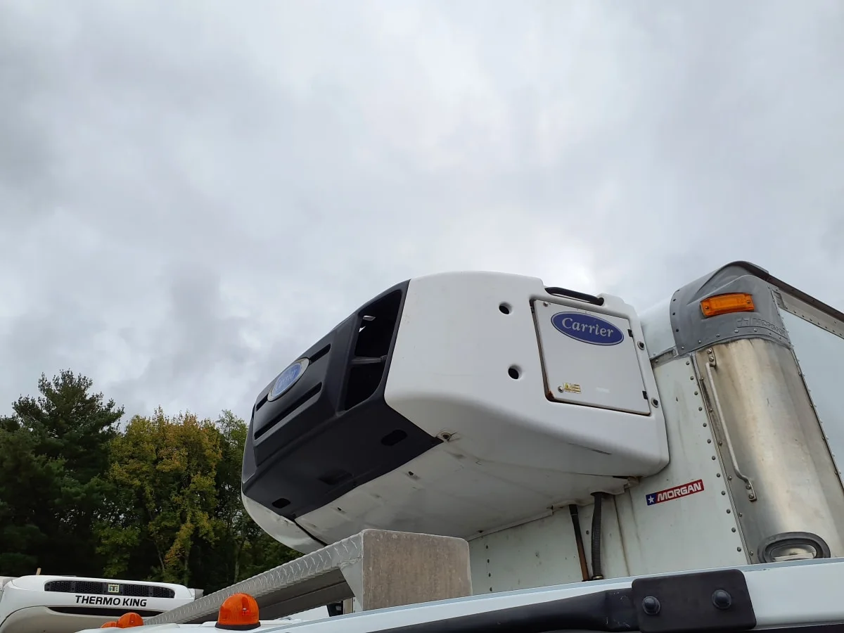 2017 Isuzu NPR - image 7