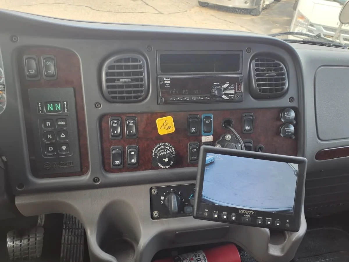 2020 Freightliner M2 106 - image 11