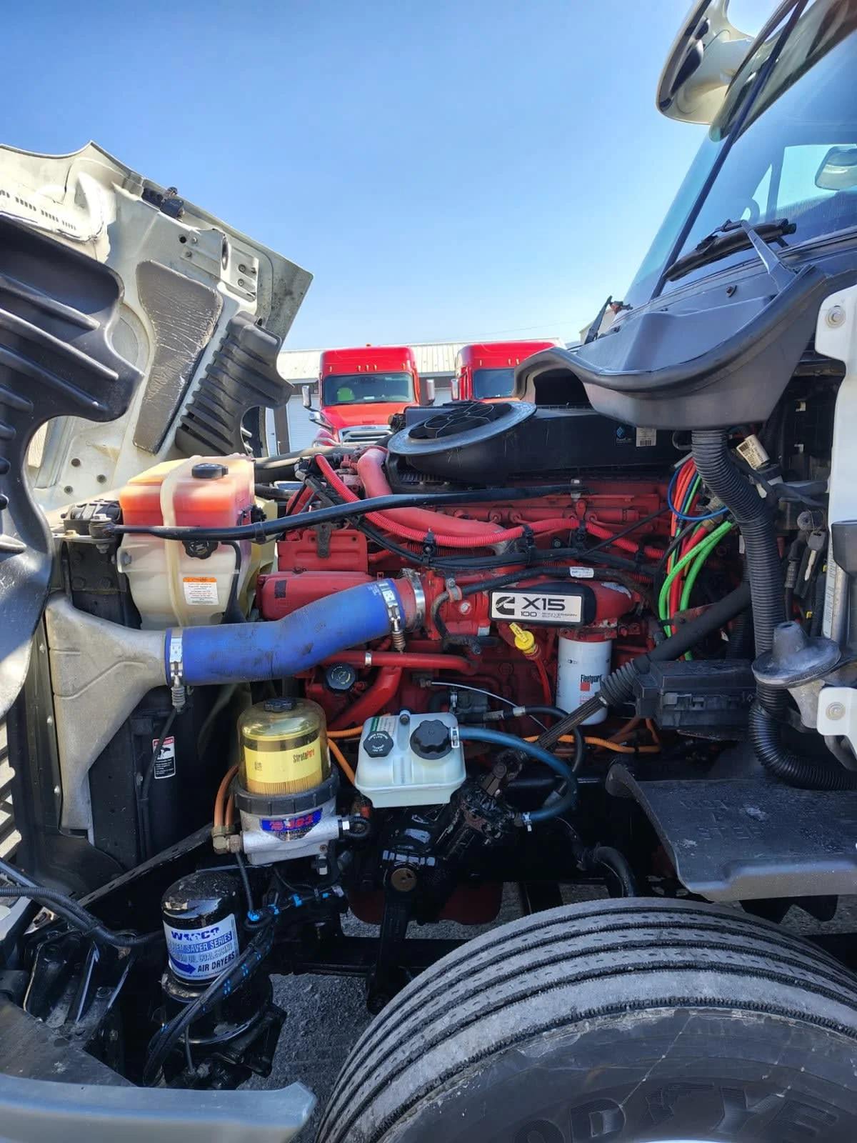 2020 Freightliner Cascadia - image 9