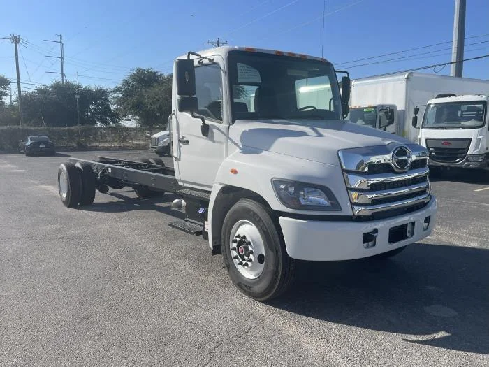 2026 Hino L6 — photo 9