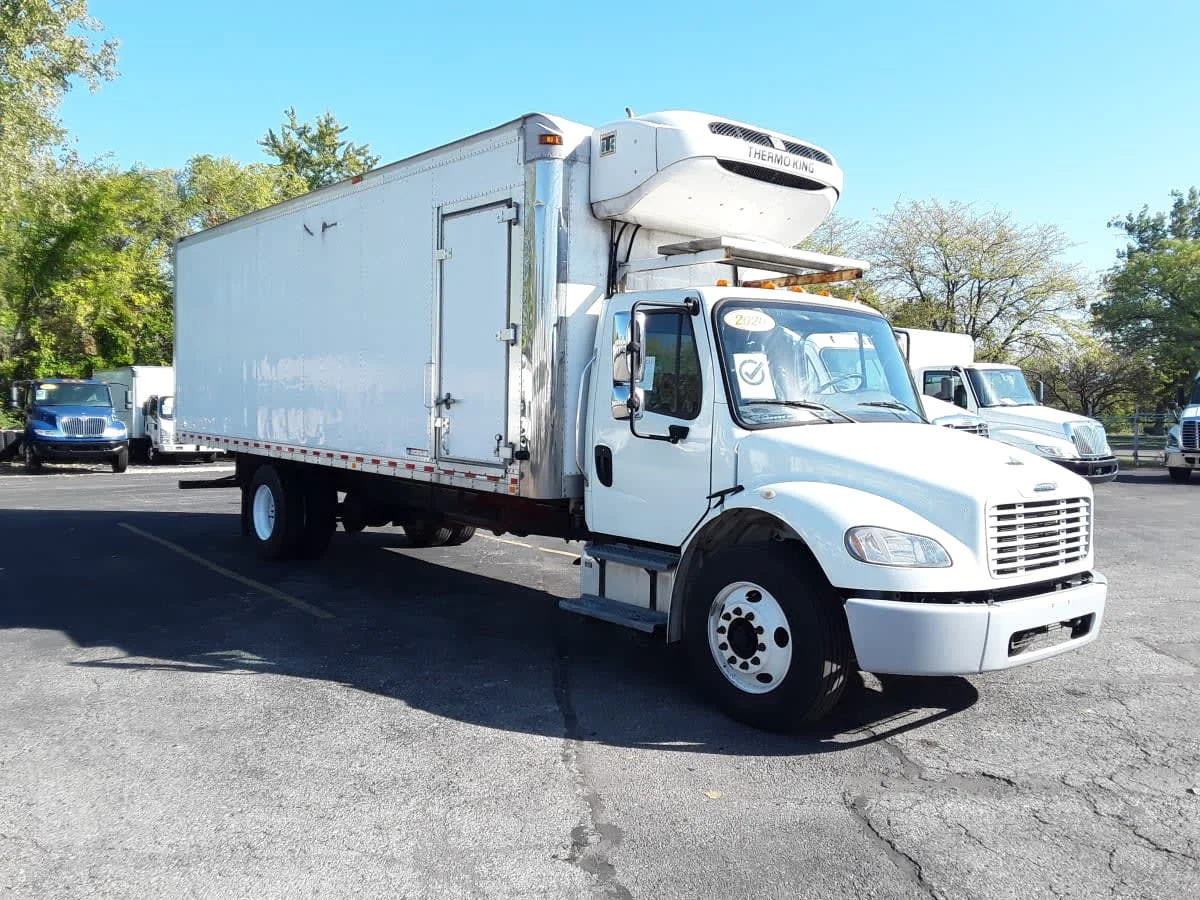 2020 Freightliner M2 106 in Hilliard, OH — photo 3