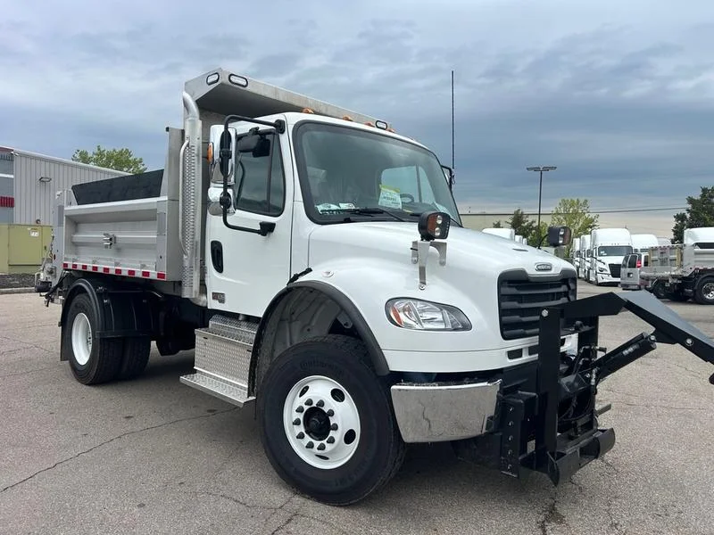2026 Freightliner M2 106 in Cincinnati, OH — photo 16