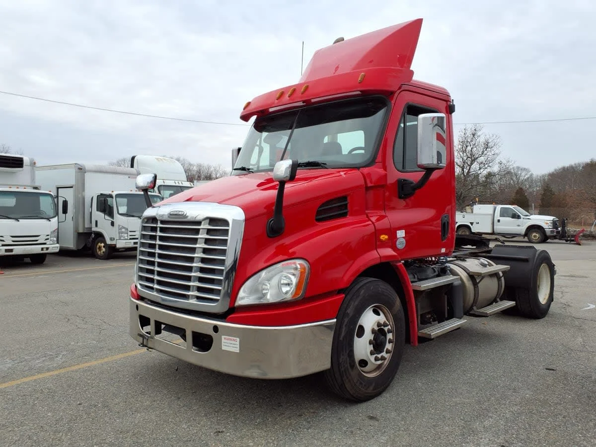 2019 Freightliner Cascadia in Salisbury, MA