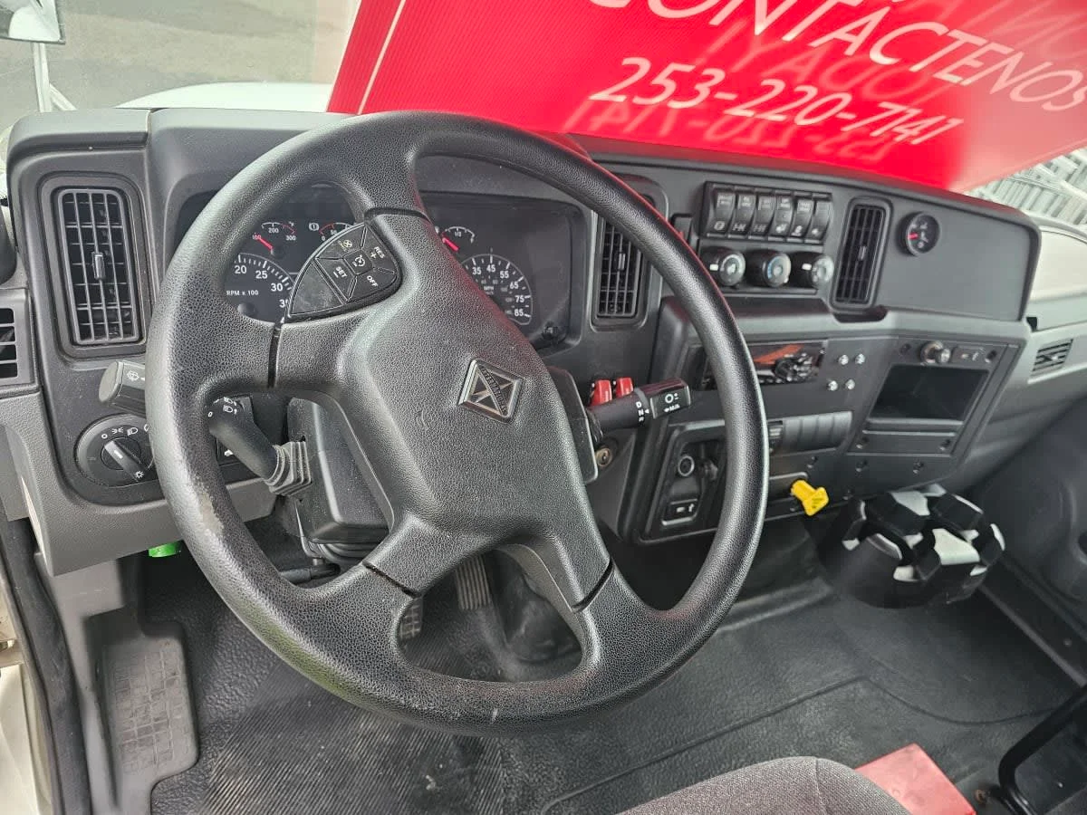 2020 International MV - image 7