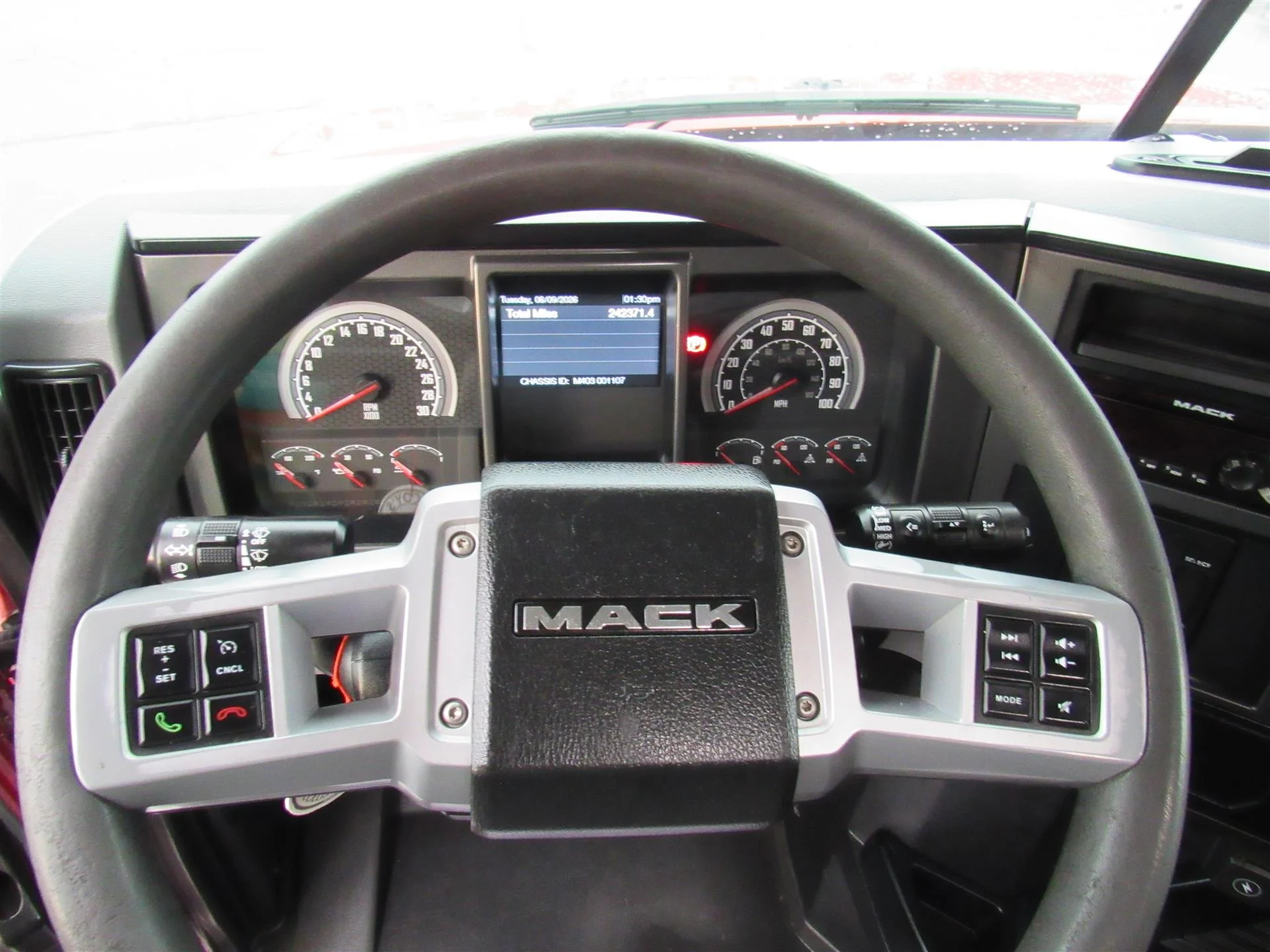 2019 Mack Granite in Kansas City, MO — photo 14