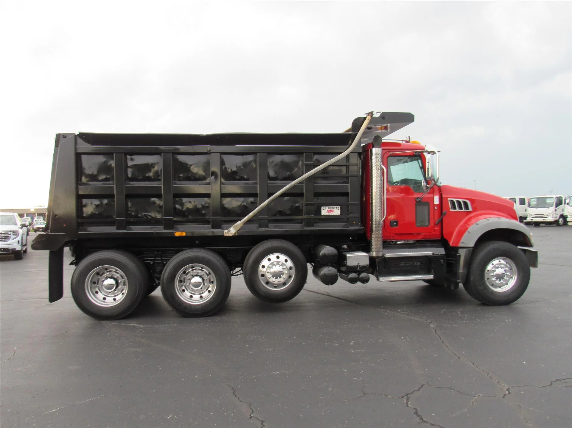 2019 Mack Granite in Kansas City, MO — photo 8