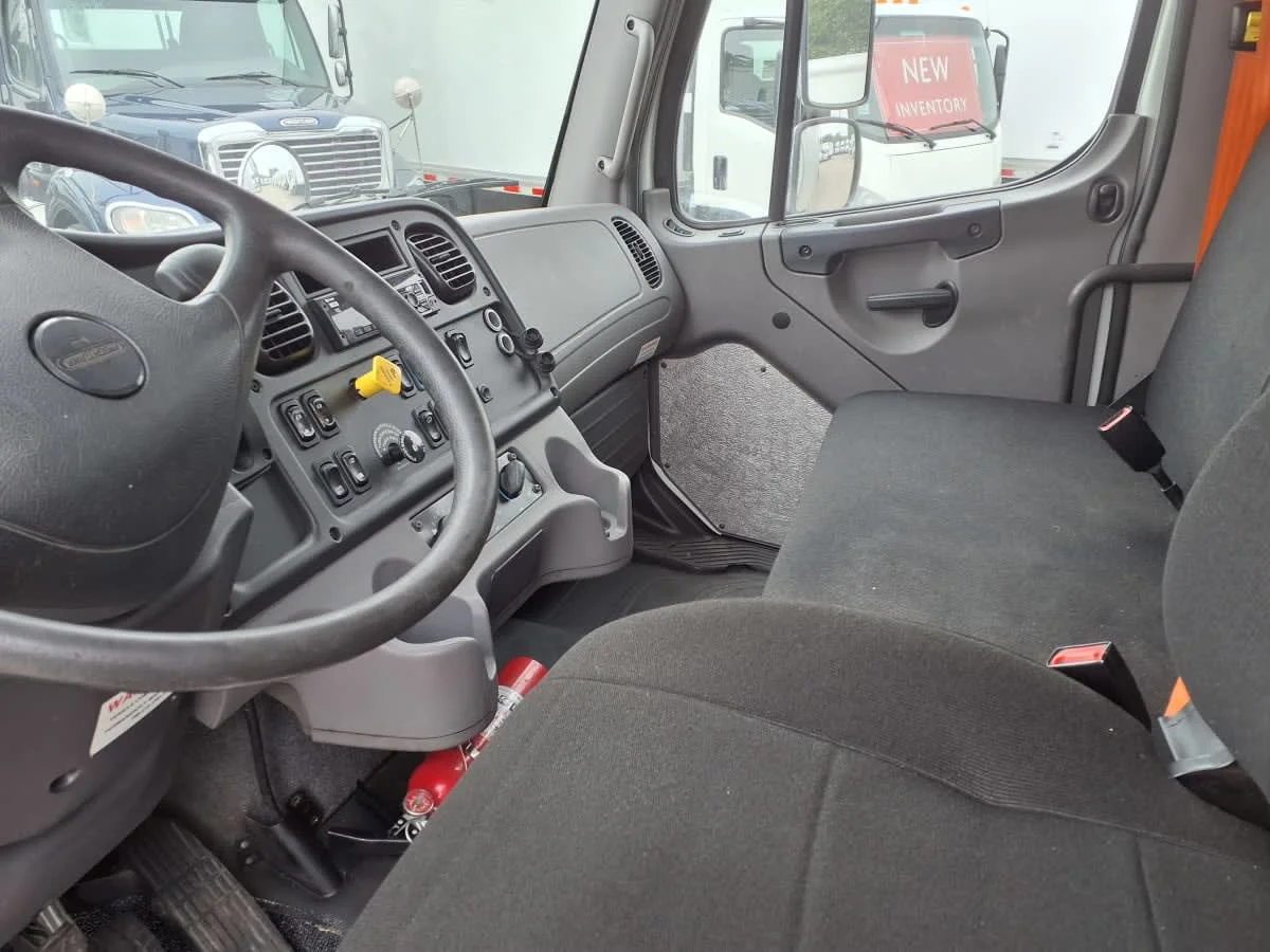 2019 Freightliner M2 106 in Warwick, RI — photo 7