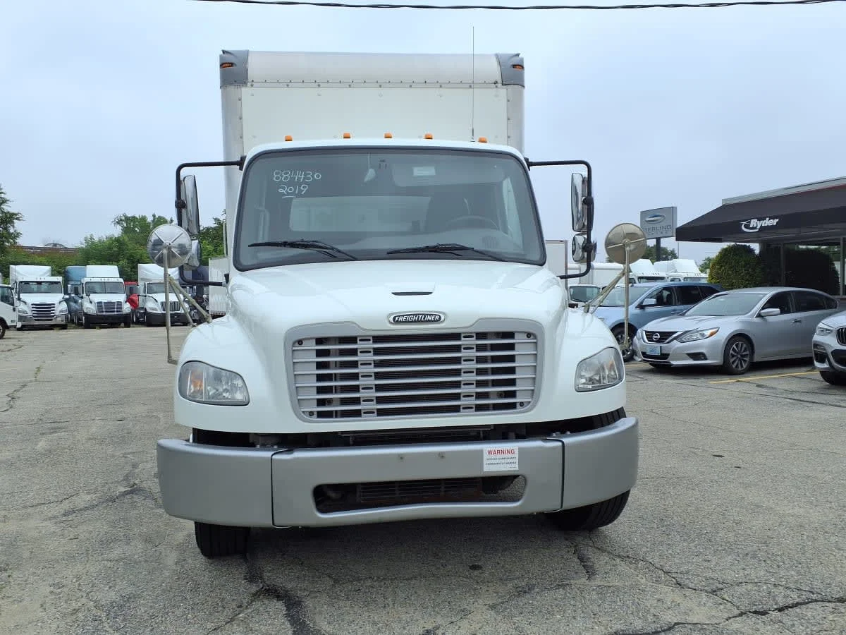 2019 Freightliner M2 106 in Warwick, RI — photo 2