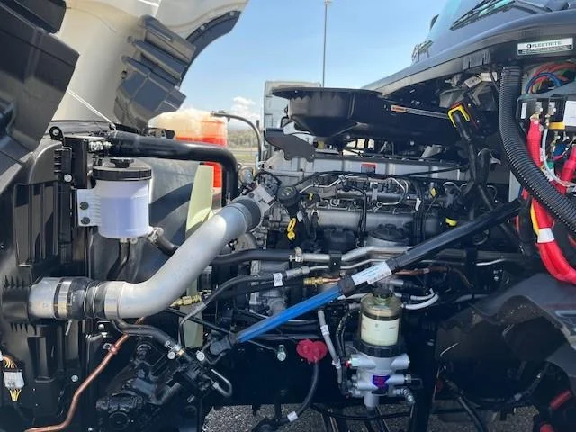 2026 International LT - image 16