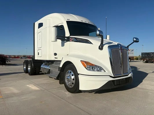 2023 Kenworth T680 in Englewood, CO