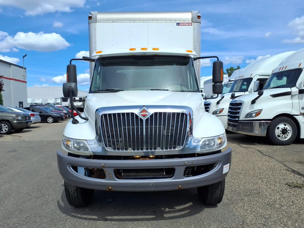 2019 International 4300 in Minneapolis, MN — photo 2
