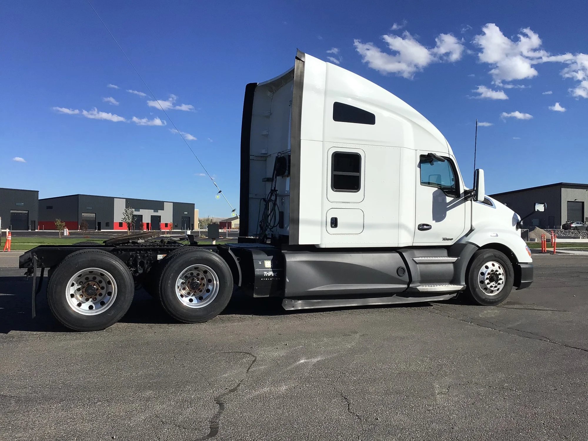 2021 Kenworth T680 - image 6