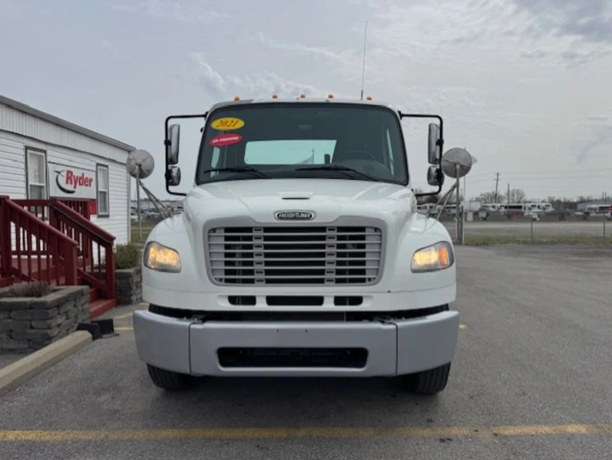 2021 Freightliner M2 106 - image 2
