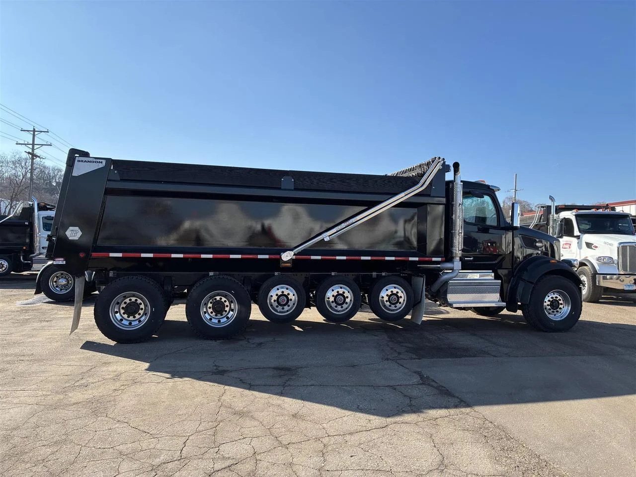 2026 Peterbilt 567 in South St. Paul, MN — photo 3