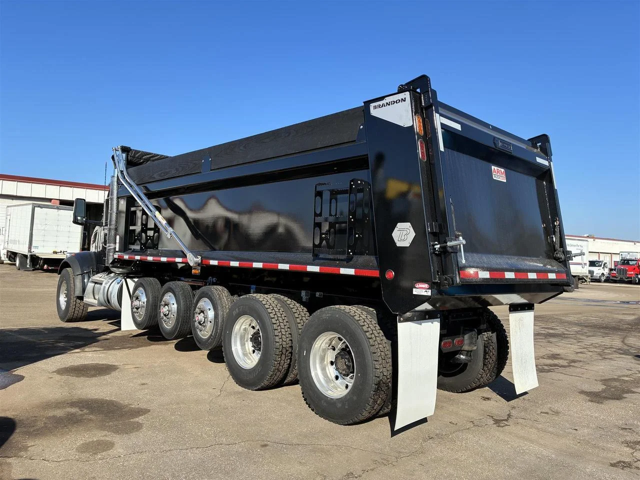 2026 Peterbilt 567