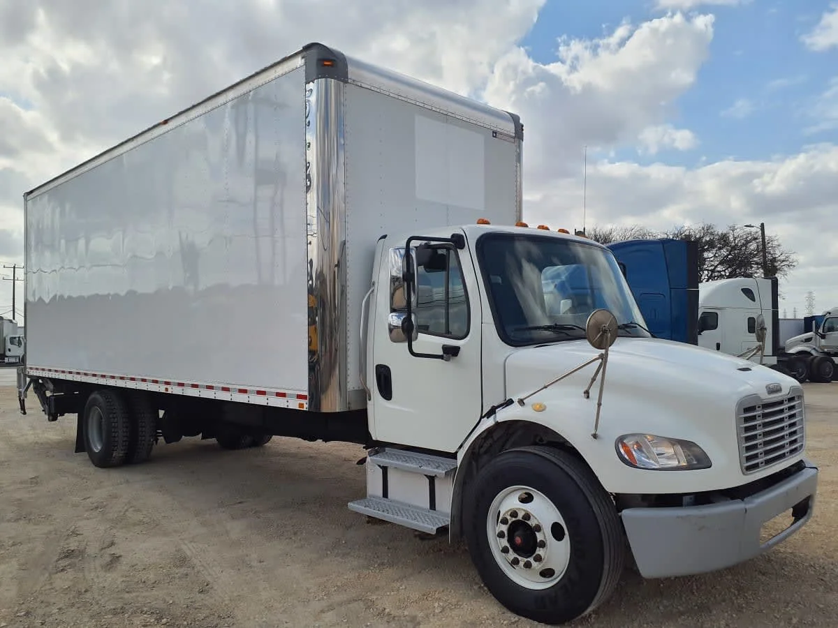 2020 Freightliner M2 106 in Converse, TX