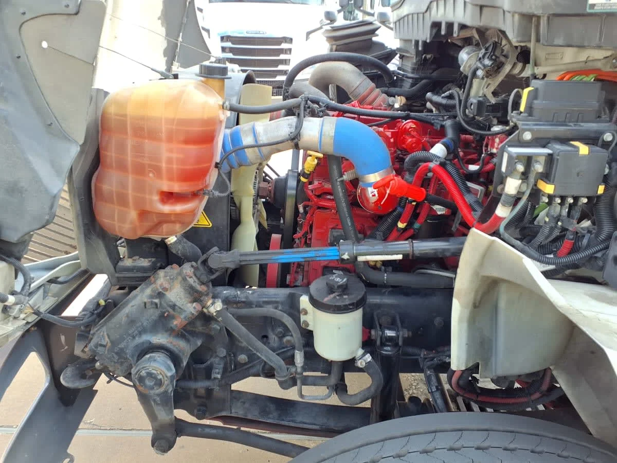 2020 International MV - image 9