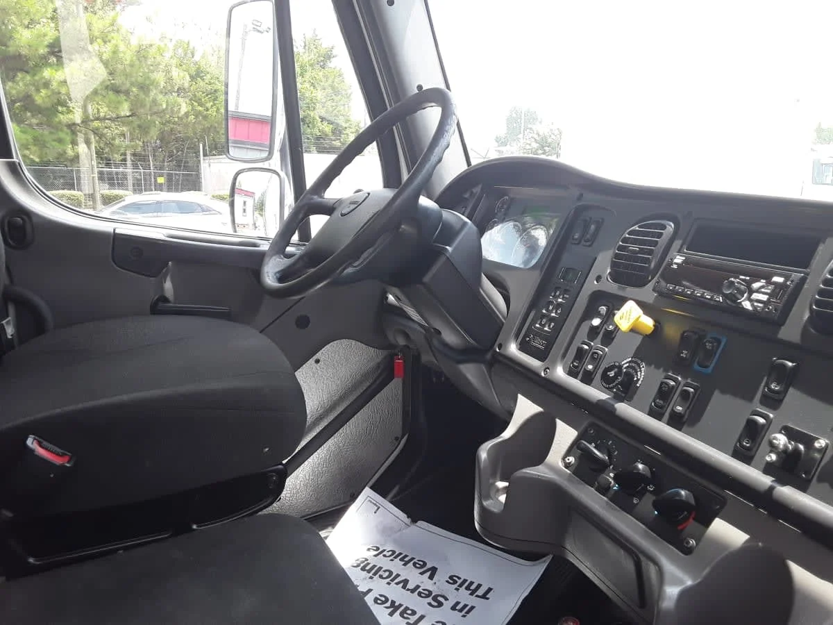 2021 Freightliner M2 106 in Charlotte, NC — photo 6