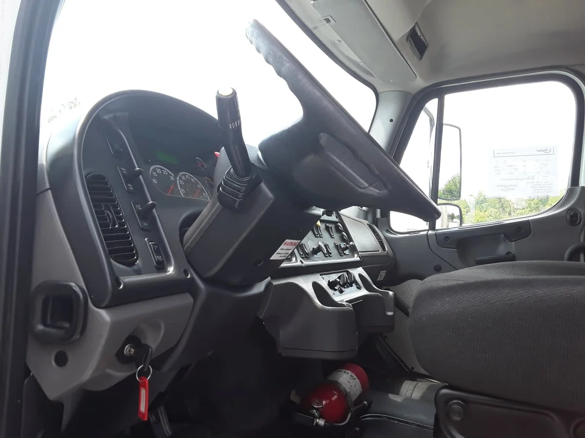 2021 Freightliner M2 106 in Charlotte, NC — photo 9