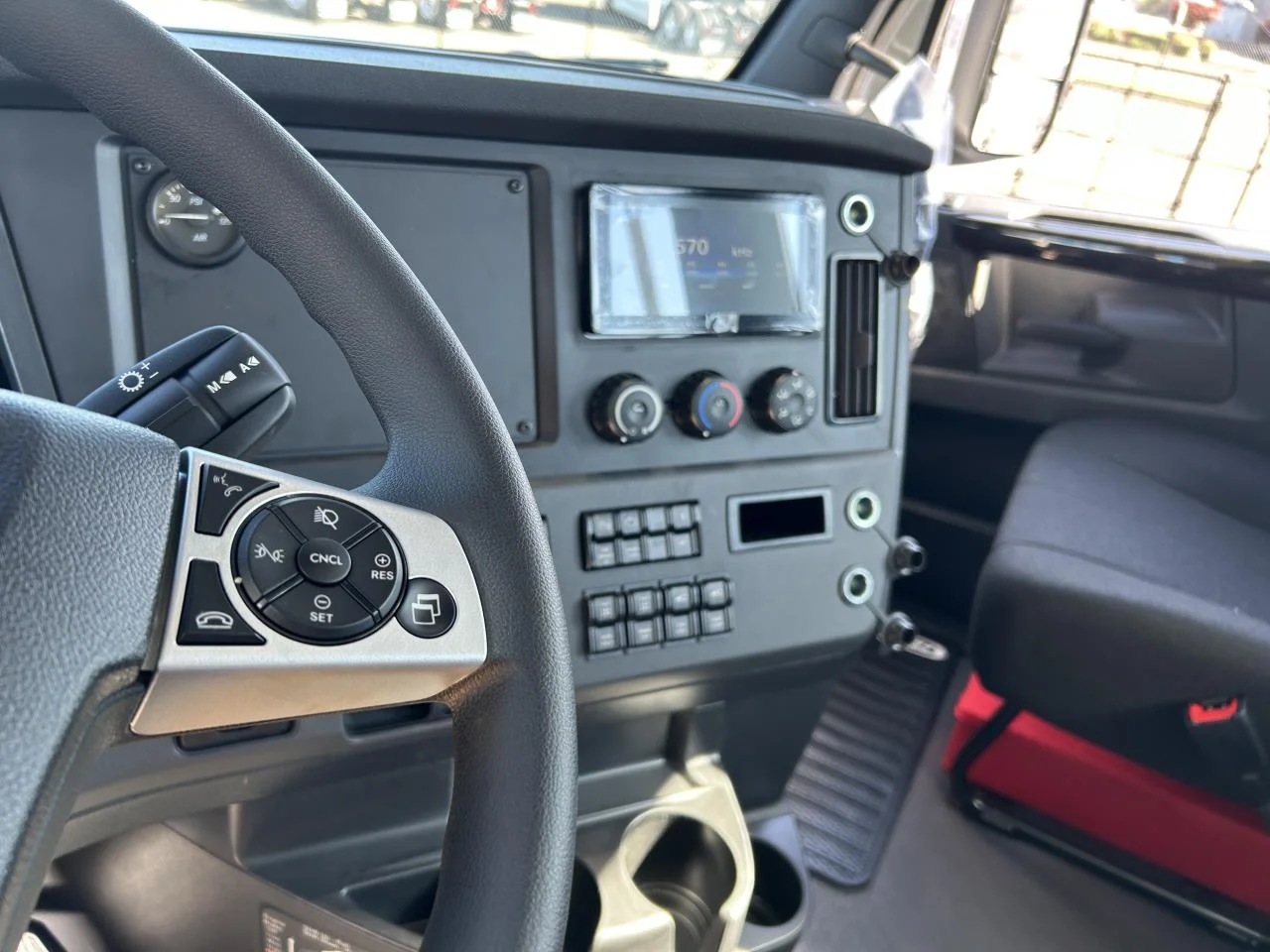 2027 Freightliner in Pacific, WA — photo 8