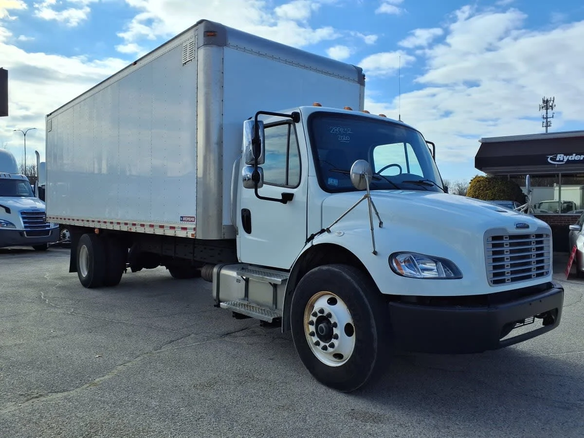 2020 Freightliner M2 106 in Warwick, RI — photo 3