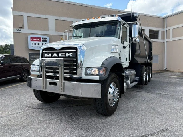 2023 Mack Granite
