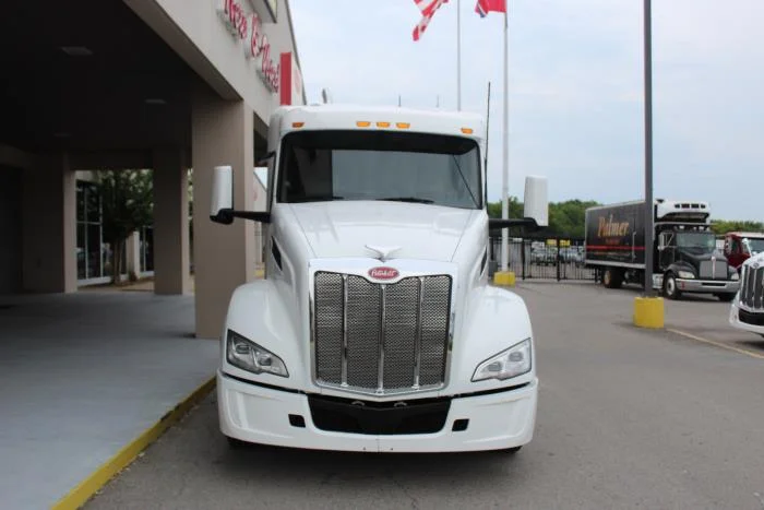 2022 Peterbilt 579 — photo 3