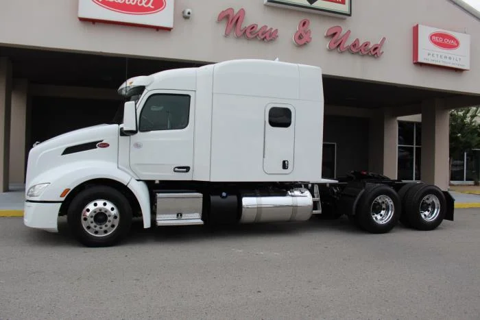 2022 Peterbilt 579 — photo 4