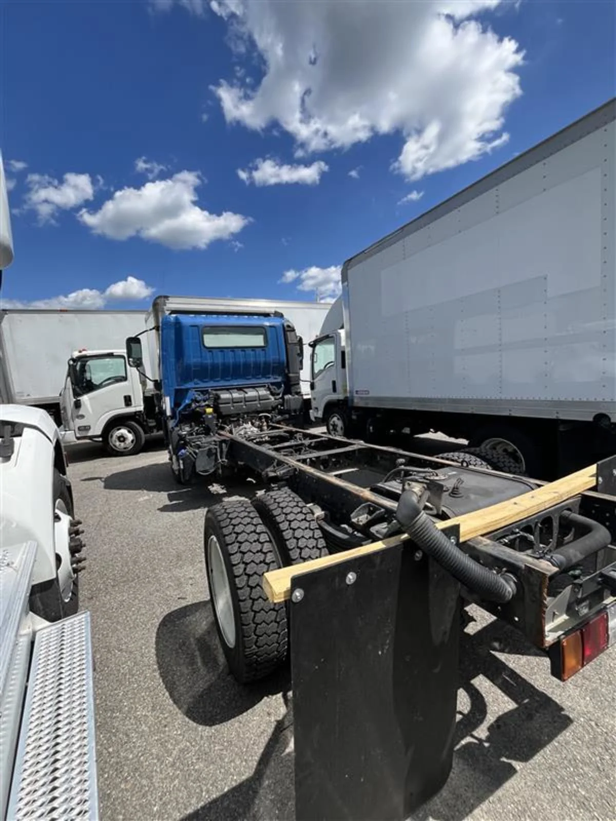 2019 Isuzu NQR in Ashland, VA — photo 6